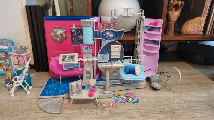 Barbie American Idols rockin recording studio 2005 set, Kinderen en Baby's, Speelgoed | Poppen, Gebruikt, Overige typen, Ophalen