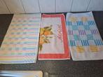Set van 3 verschillende vintage handdoeken, Huis en Inrichting, Keuken | Textiel, Ophalen of Verzenden, Zo goed als nieuw, Blauw