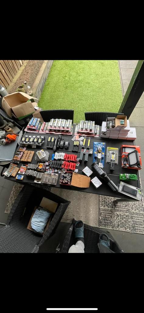 NIEUWW! 80 Stuks Verschillende ZAKLAMPEN met/zonder batterij, Caravans en Kamperen, Zaklampen, Zo goed als nieuw, Ophalen of Verzenden