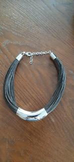 Dames halsketting, bruin met zilver. Verstelbaar, Sieraden, Tassen en Uiterlijk, Kettingen, Verstelbaar, Bruin, Ophalen of Verzenden