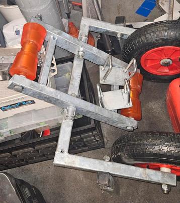 Compleet zwaar centreerset top kwaliteit NIEUW boottrailer beschikbaar voor biedingen