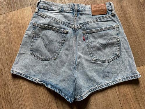 Levis high loose shorts W25 (S/36), Kleding | Dames, Spijkerbroeken en Jeans, Zo goed als nieuw, W28 - W29 (confectie 36), Blauw