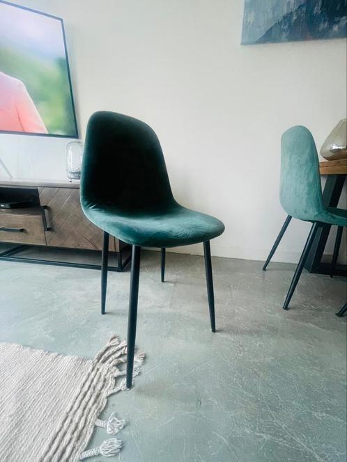 2 mooie stoelen, (blauw/groen). Velvet zacht stofje., Huis en Inrichting, Stoelen, Zo goed als nieuw, Twee, Blauw, Ophalen