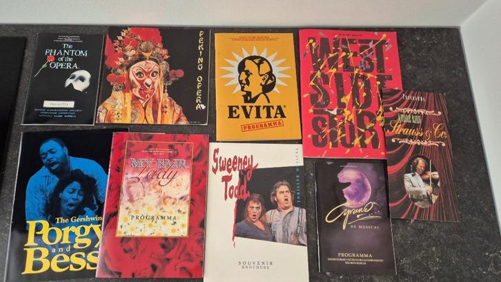 Musical theater programma boekjes NL jaren '90, Verzamelen, Muziek, Artiesten en Beroemdheden, Zo goed als nieuw, Boek, Tijdschrift of Artikel
