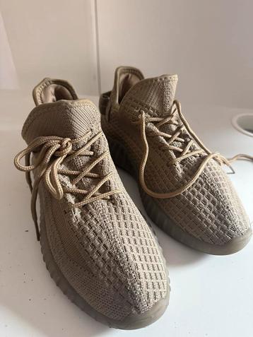 Sneakers - Maat 39 beschikbaar voor biedingen