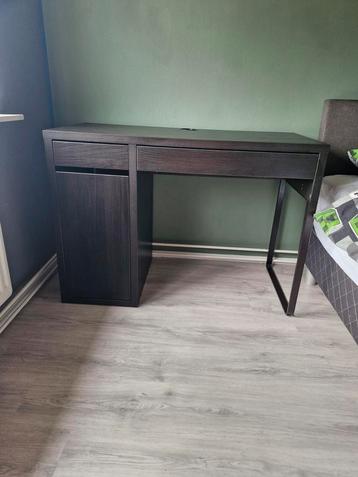 Ikea Micke bureau zwart/bruin beschikbaar voor biedingen