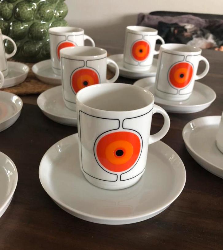 💝 Vintage THOMAS FORM 200 ABC ECLIPSE kop en schotel, Huis en Inrichting, Keuken | Servies, Zo goed als nieuw, Kop(pen) en/of Schotel(s)