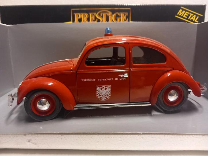 Volkswagen Kever Brandweer Feuerwehr Frankfurt Solido KRD, Hobby en Vrije tijd, Modelauto's | 1:18, Zo goed als nieuw, Auto, Solido