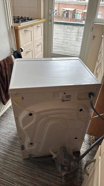 Whirlpool wasmachine beschikbaar voor biedingen