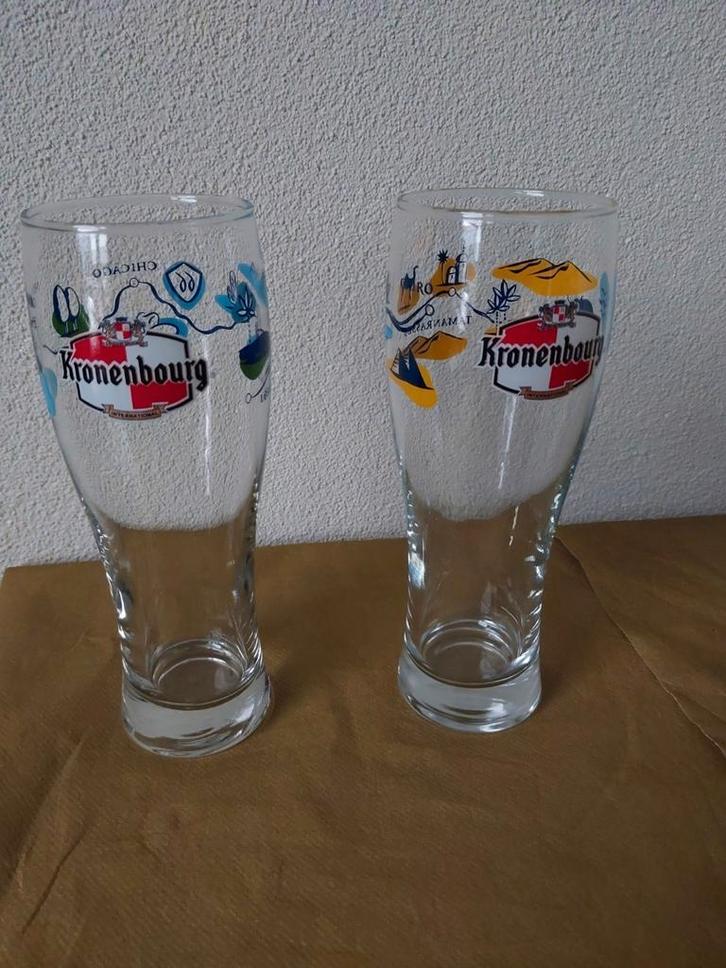 2 Kronenbourg bierglazen - Speciale edities, Huis en Inrichting, Keuken | Servies, Zo goed als nieuw, Glas of Glazen, Overige stijlen