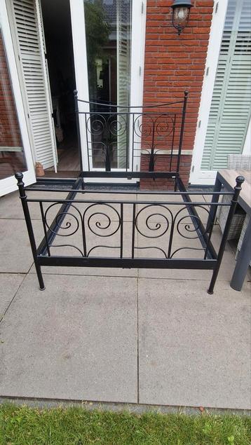 Noresund ikea bed (stalen frame) 140x200 - afbeelding 2