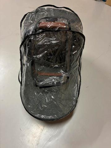 Mutsy Icon Regenhoes Reiswieg beschikbaar voor biedingen