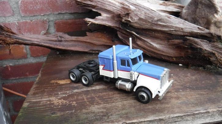 Kenworth T 909 schaalmodel, Hobby en Vrije tijd, Modelauto's | 1:50, Zo goed als nieuw, Bus of Vrachtwagen, Overige merken, Ophalen of Verzenden