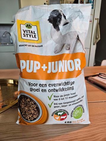 Puppy voer beschikbaar voor biedingen