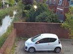Te koop Citroën C1 1.0 3-DRS 2014 Wit, Auto's, Citroën, Voorwielaandrijving, Stof, Overige kleuren, 4 stoelen