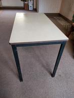 Stevige Formica tafel jaren 60 / 70, Huis en Inrichting, Ophalen, Gebruikt, 100 tot 150 cm, 50 tot 100 cm