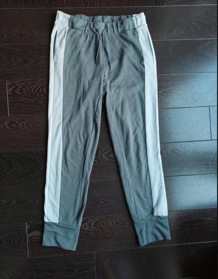 Trainingsbroek | Adidas | maat M, Kleding | Dames, Broeken en Pantalons, Zo goed als nieuw, Maat 38/40 (M), Groen, Lang, Ophalen of Verzenden