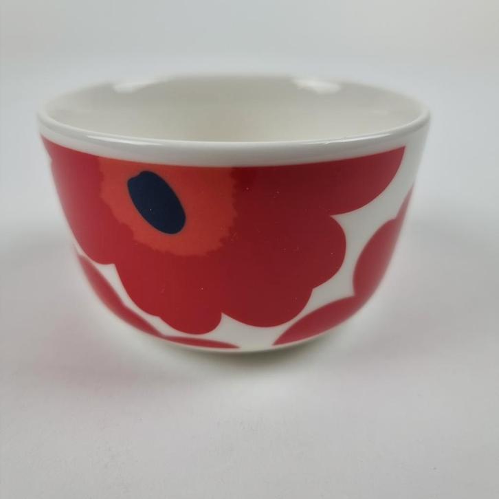 Marimekko Unikko kom 2,5dl, Huis en Inrichting, Keuken | Servies, Nieuw, Kom(men), Overige stijlen, Keramiek, Ophalen