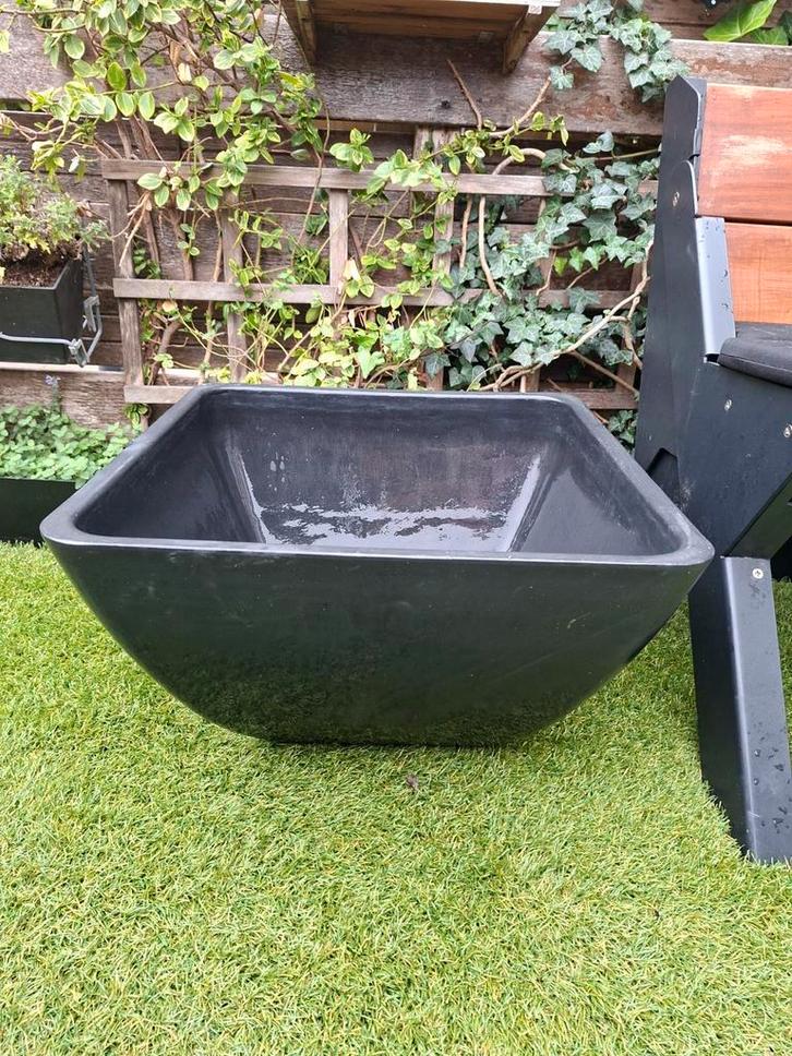 Vijverbak plus vijvergrind, Tuin en Terras, Vijvers, Zo goed als nieuw, Ophalen