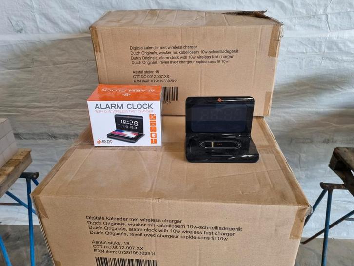 Draadloze Telefoon Oplader met Wekker, Huis en Inrichting, Woonaccessoires | Klokken, Nieuw, Wekker of Tafelklok, Digitaal, Ophalen of Verzenden
