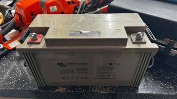 Victron 12v 130ah agm accu beschikbaar voor biedingen