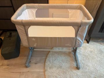 Co-sleeper beschikbaar voor biedingen