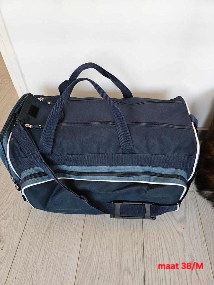 Groot kledingpakket / tas dameskleding maat M - 38, Kleding | Dames, Dames-kledingpakketten, Zo goed als nieuw, Maat 38/40 (M)