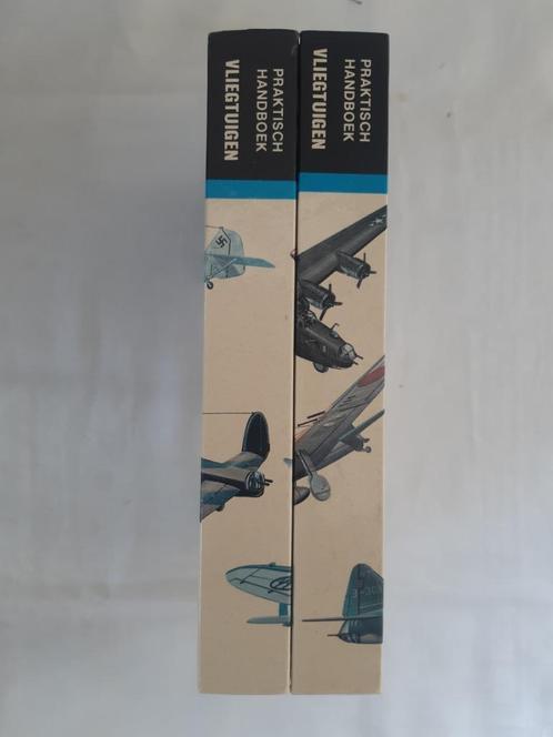 Praktisch handboed vliegtuigen, deel 3 en deel 4 (WO2), Verzamelen, Militaria | Tweede Wereldoorlog, Luchtmacht, Boek of Tijdschrift