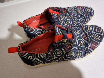 TOMS Sneakers Maat 37 beschikbaar voor biedingen
