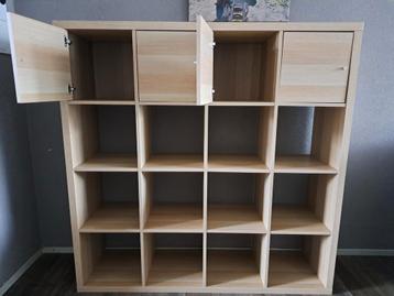 Ikea kallax kast beschikbaar voor biedingen