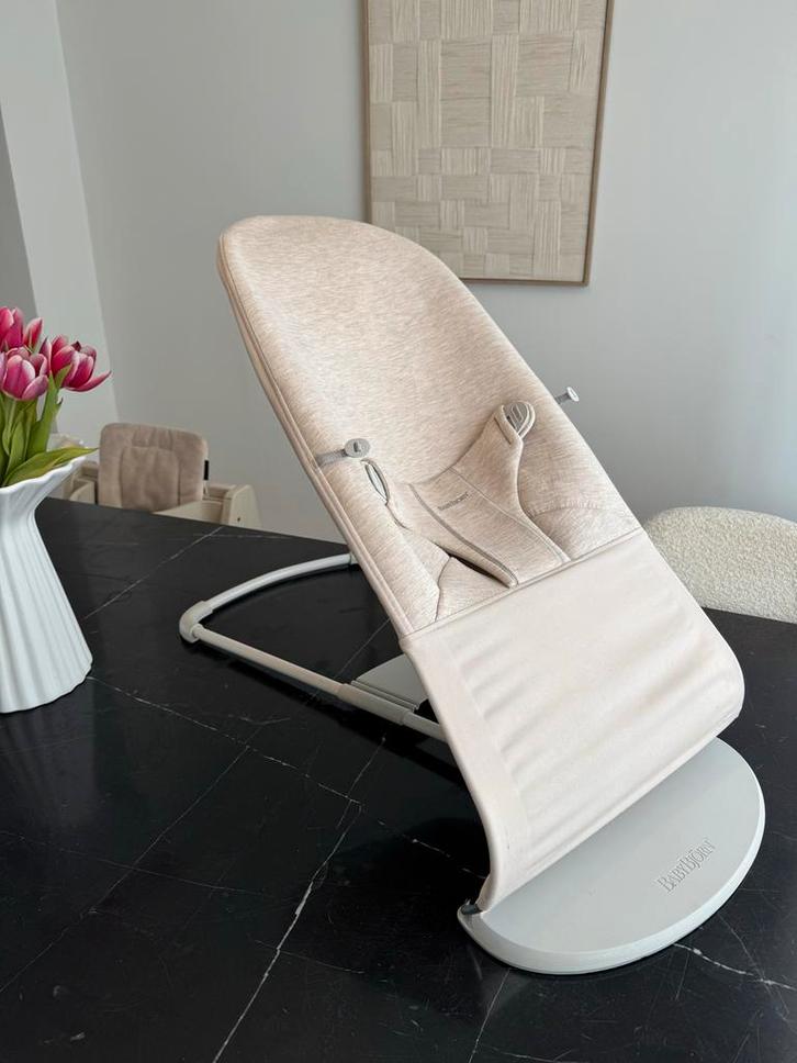 Baby Bjorn Wipstoel Jersey Beige - Fijne Staat, Kinderen en Baby's, Wipstoeltjes, Gebruikt, Wipstoel, Overige merken, Met gordel(s) of riempje(s)