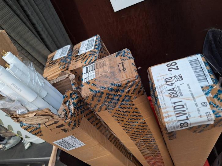 30x Philips LEDtube 150 cm 1500mm 26W 830 T5, Doe-het-zelf en Verbouw, Bouwverlichting, Nieuw, Minder dan 50 watt, Ophalen of Verzenden