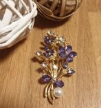 Nieuwe Lila Luxe Bloem Broche. Voor 9,95 Verzendkosten 1,00, Ophalen of Verzenden, Nieuw, Paars, Overige materialen