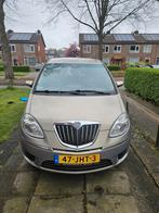 Lancia Musa 1.4 8V 2009 Beige /nieuwe APK!/trekhaak/AIRCO, Auto's, Lancia, Voorwielaandrijving, 4 cilinders, 400 kg, Beige