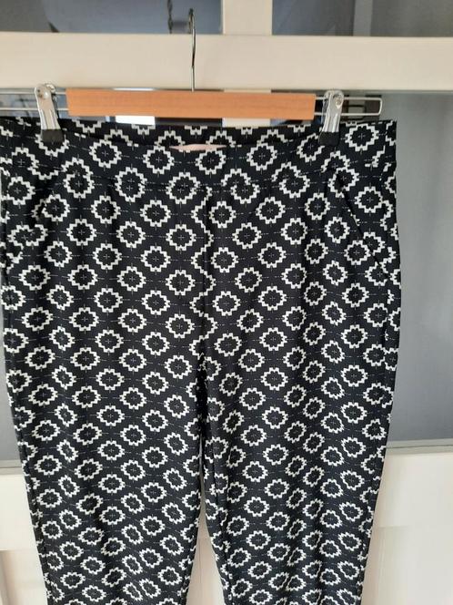 Studio anneloes print zwart wit travelstof broek L 42, Kleding | Dames, Broeken en Pantalons, Zo goed als nieuw, Maat 42/44 (L)