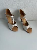 Wit satijnen dansschoenen nieuw, Ophalen of Verzenden, Nieuw, Schoenen