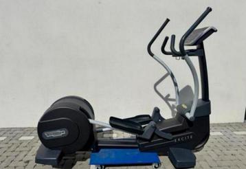 Technogym Crosstrainer EXC 500 in perfecte staat beschikbaar voor biedingen