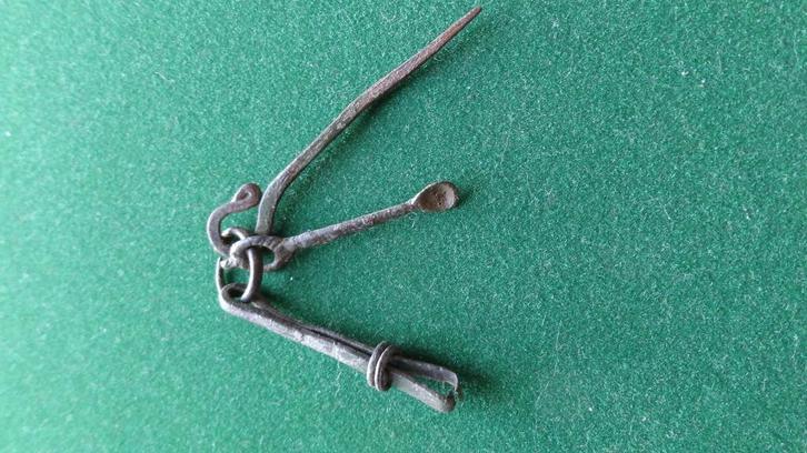 Bodemvondst Zeldzame Romeinse hygiëne set Brons, Antiek en Kunst, Antiek | Gereedschap en Instrumenten, Ophalen of Verzenden