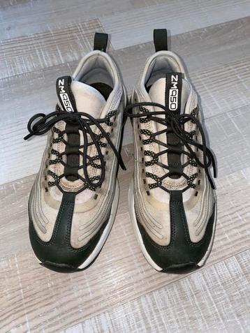 Leuke Nike Air ZM950 schoenen in maat 39 of 24,5 cm beschikbaar voor biedingen
