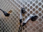 Stereo in-ear headset / oortjes, Nieuw, Ophalen of Verzenden, In gehoorgang (in-ear)