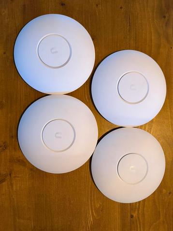 Ubiquiti UniFi AP AC Pro 4 stuks prijs per stuk beschikbaar voor biedingen