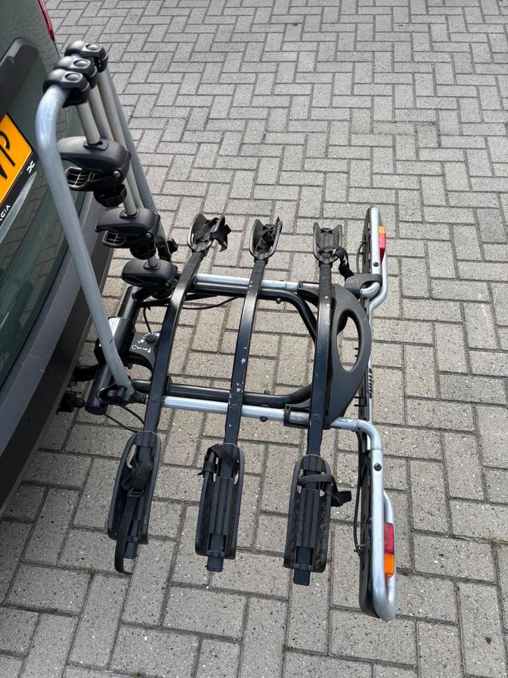 Fietsdrager 3 fietsen Thule te huur, Auto diversen, Fietsendragers, Ophalen of Verzenden