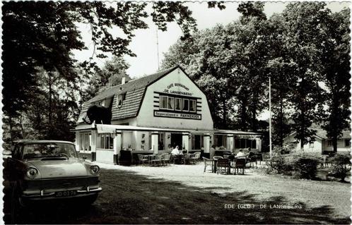 Ede – Café-Restaurant De Langeberg., Verzamelen, Ansichtkaarten | Nederland, Ongelopen, Gelderland, 1960 tot 1980, Ophalen of Verzenden