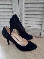 als NIEUW!! Supermooie zwarte suede pumps mt 41, Pumps, Zwart, Ophalen of Verzenden, Zo goed als nieuw