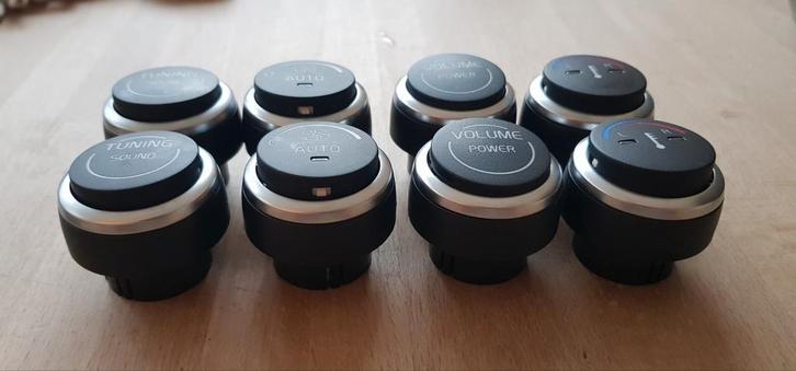 Knoppen airco / radiopaneel Volvo C30/S40/V50/C70 facelift, Auto diversen, Overige Auto diversen, Ophalen of Verzenden