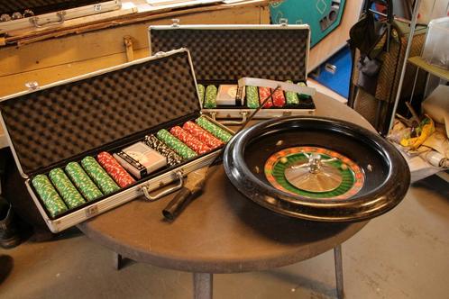Te koop casino, Hobby en Vrije tijd, Gezelschapsspellen | Kaartspellen, Zo goed als nieuw, Vijf spelers of meer, Ophalen