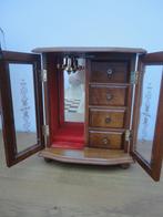 Mooi houten sieraden- c q kledingkastje voor bv poppenhuis, Verzamelen, Poppenhuizen en Toebehoren, Ophalen of Verzenden, Gebruikt