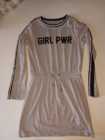 Jurk maat 152 beschikbaar voor biedingen