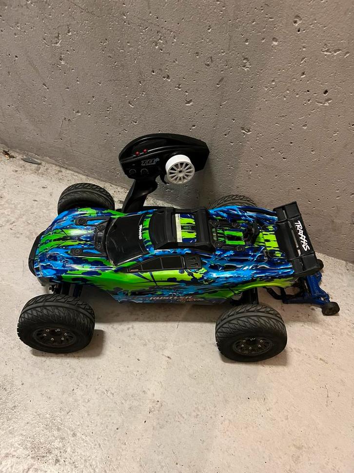 Traxxas rustler 4x4 vxl, Hobby en Vrije tijd, Modelbouw | Radiografisch | Auto's, Zo goed als nieuw, Auto offroad, Ophalen