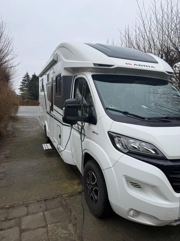 Adria 670 DL Coral, Caravans en Kamperen, Campers, Particulier, tot en met 3, Half-integraal, Adria, Fiat, Diesel, Automaat, 7 tot 8 meter